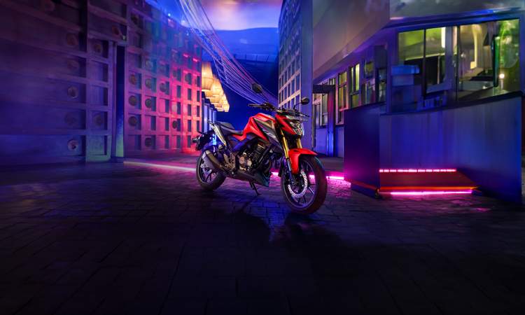 Honda Releases New Colors For The CB650R And CBR650R In Europe