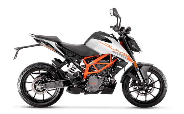 KTM 125 Duke White colour carandbike