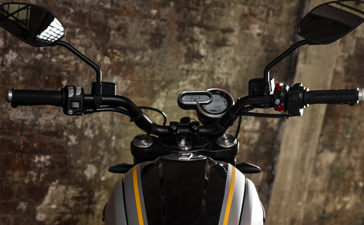 Ducati Scrambler 1100 Price 21 Mileage Specs Images Of Scrambler 1100 Carandbike