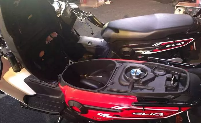 Honda Cliq Price 21 Mileage Specs Images Of Cliq Carandbike Honda Cliq Price 21 Mileage Specs Images Of Cliq Carandbike