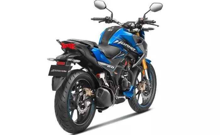 Honda Hornet 2 0 On Road Price In Bangalore Offers On Hornet 2 0 Price In 22 Carandbike