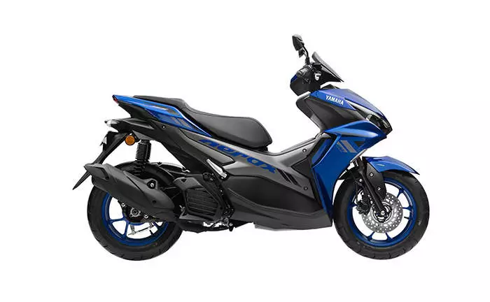 Yamaha Aerox 155 Price 2021 Mileage Specs Images Of Aerox 155 Carandbike