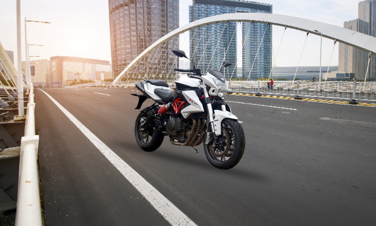 Benelli TNT 600i Price, Images, Specs Reviews1