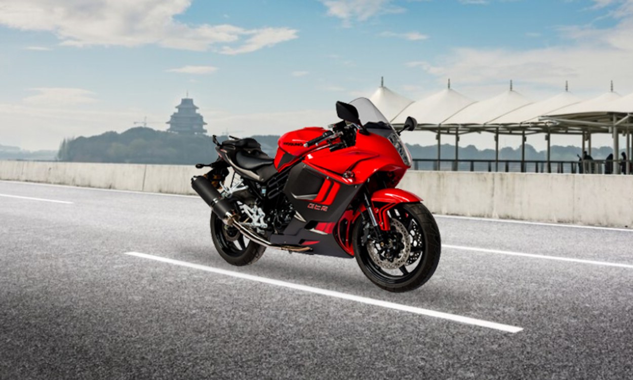 Hyosung GT650R Price, Images, Specs Reviews - Main Image