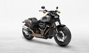 Compare Harley Davidson Fat Boy Vs Harley Davidson Fat Bob Which Bike Is Better Carandbike