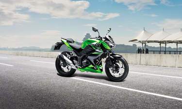 Sports Kawasaki Z250 Sports Bike,price starts at Rs.3,08,000 Sports Kawasaki Z250 Sports Bike