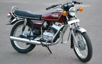 Yamaha Rx 100 Price 22 Mileage Specs Images Of Rx 100 Carandbike Yamaha Rx 100 Price 22 Mileage Specs Images Of Rx 100 Carandbike