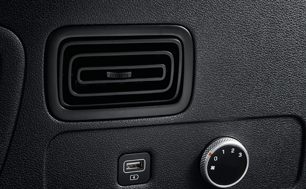 3rd row AC vent with speed