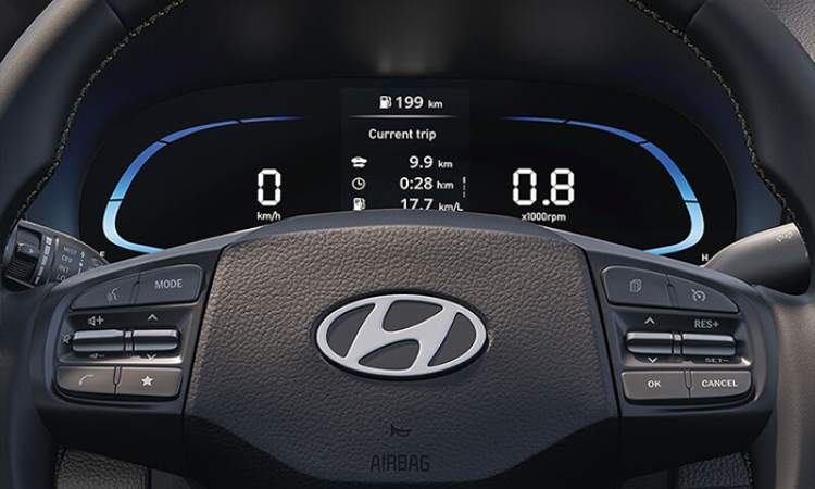 Advanced digital cluster with 10.67cm (4.2”) coloured TFT MID 