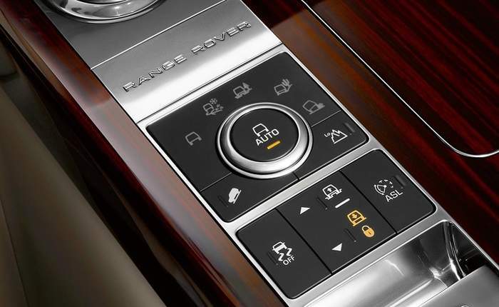 Land Rover Range Rover 3 0l Lwb Vogue Se Petrol Price