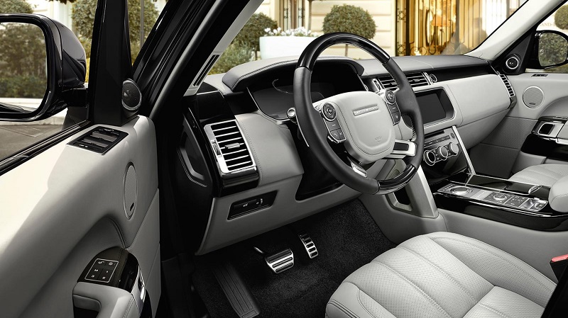 2018 Range Rover Facelift Spotted Testing In India