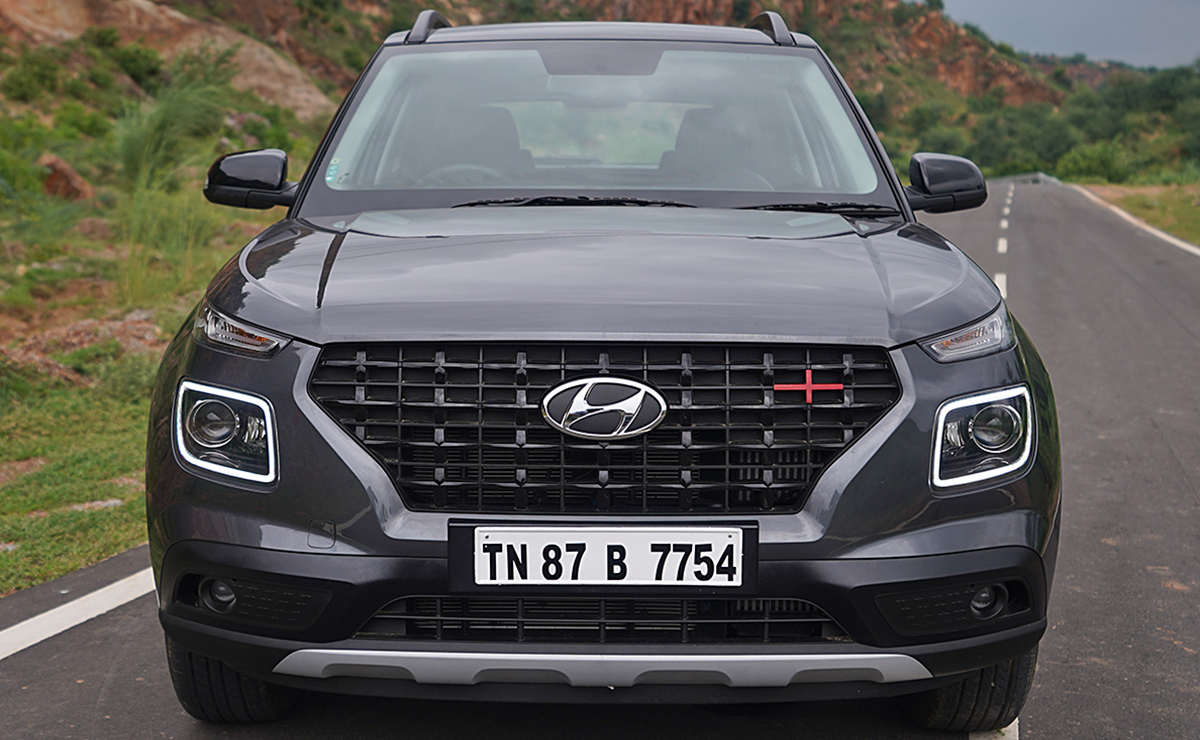 Venue Price in Chennai  Check On Road Price of Hyundai Venue  CarandBike