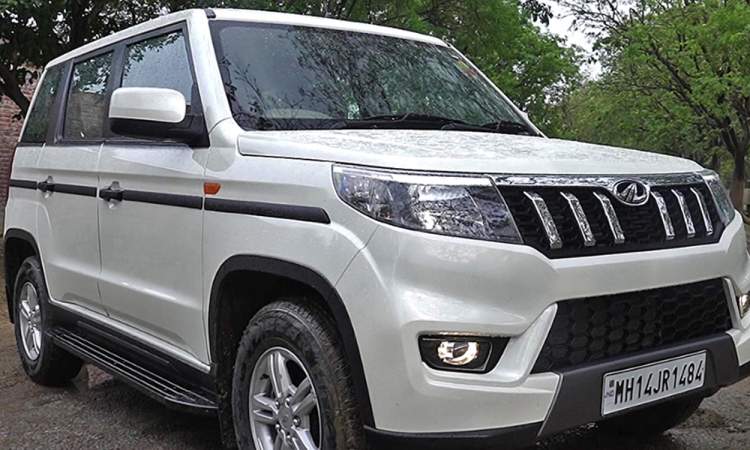 Mahindra Bolero Neo Headlight