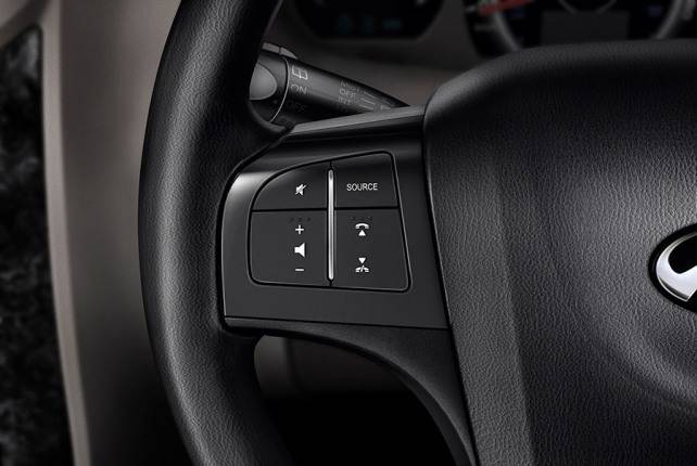 Mahindra Xylo E2 Price Specs And Features