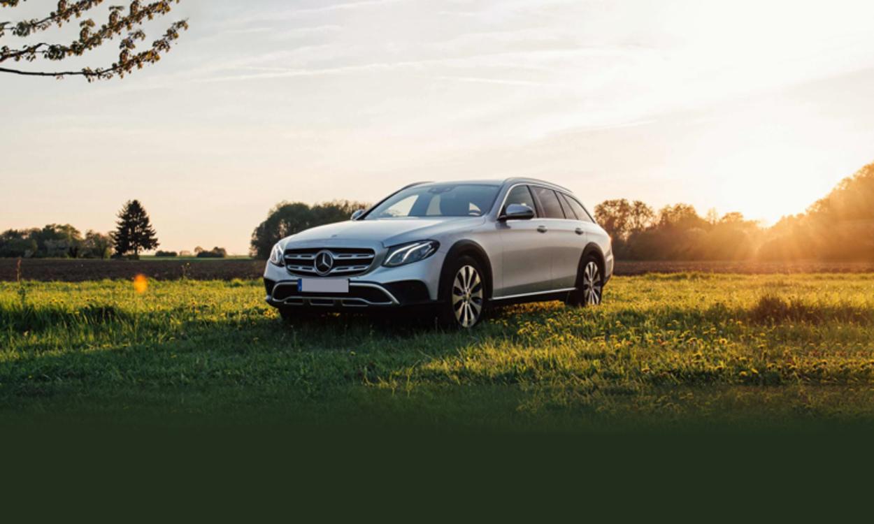 E Class All Terrain E 2 D 4matic Model Price Photos Mileage Carandbike E Class All Terrain E 2 D 4matic Model Price Photos Mileage Carandbike