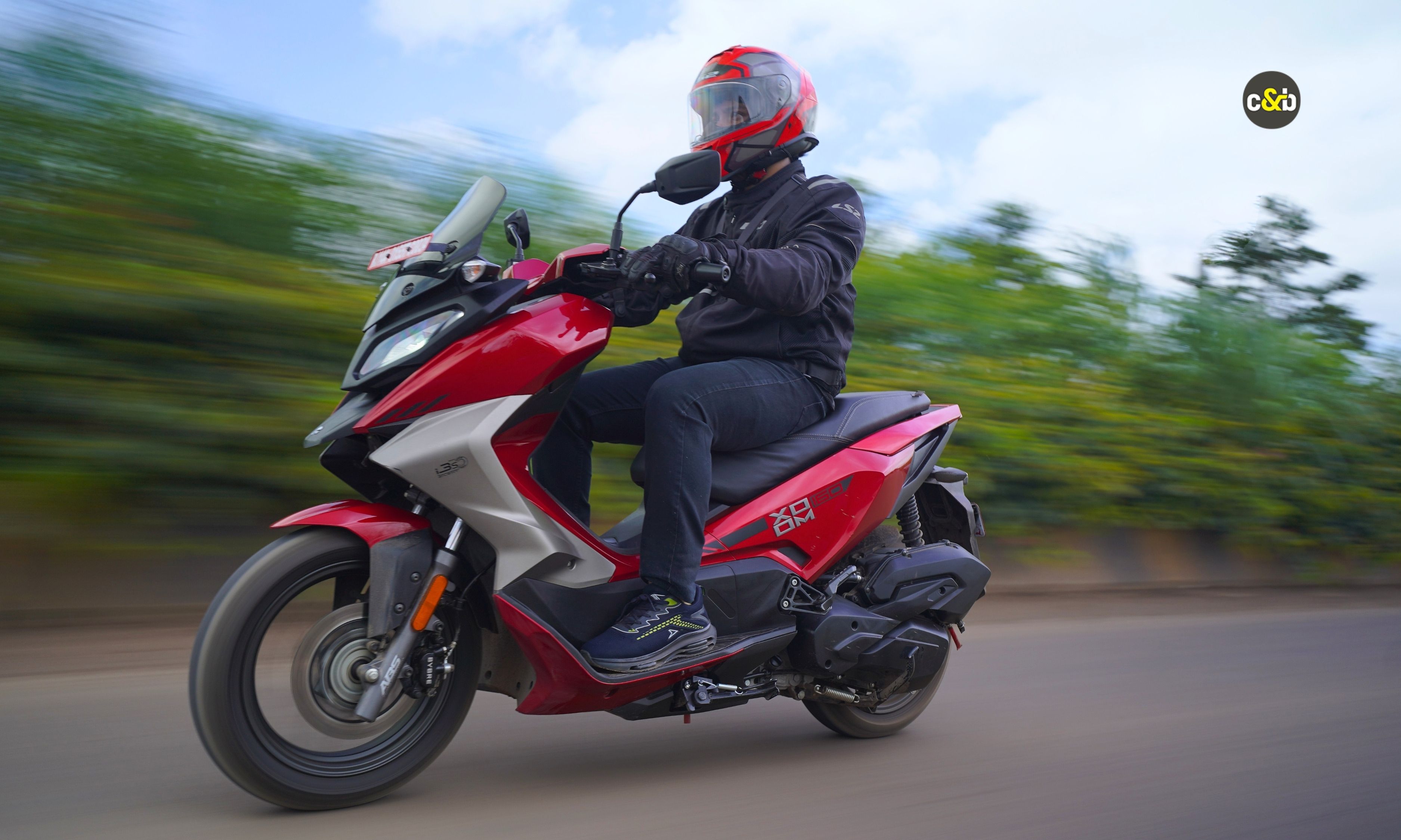2025 Hero Xoom 160 red m41