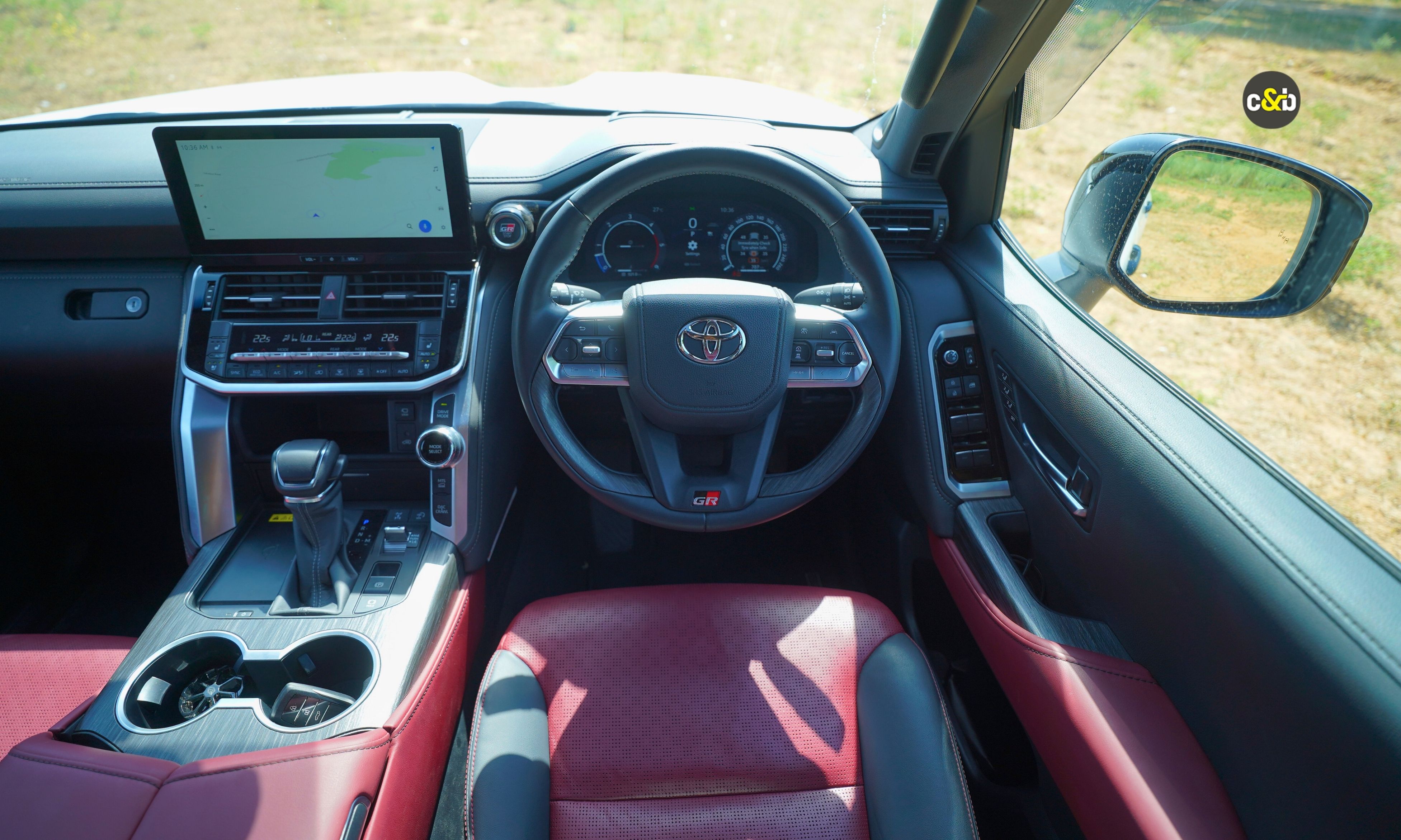 2025 Toyota Land Cruiser 300 GR Sport m21