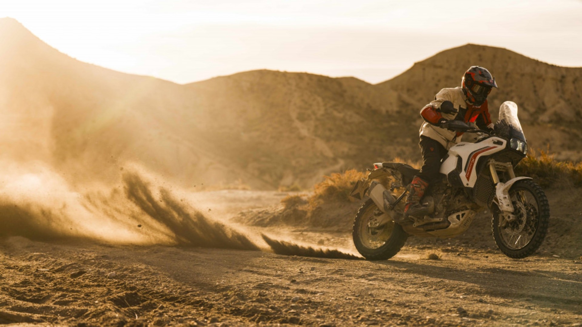 2026 Ducati Desert X V2 m11