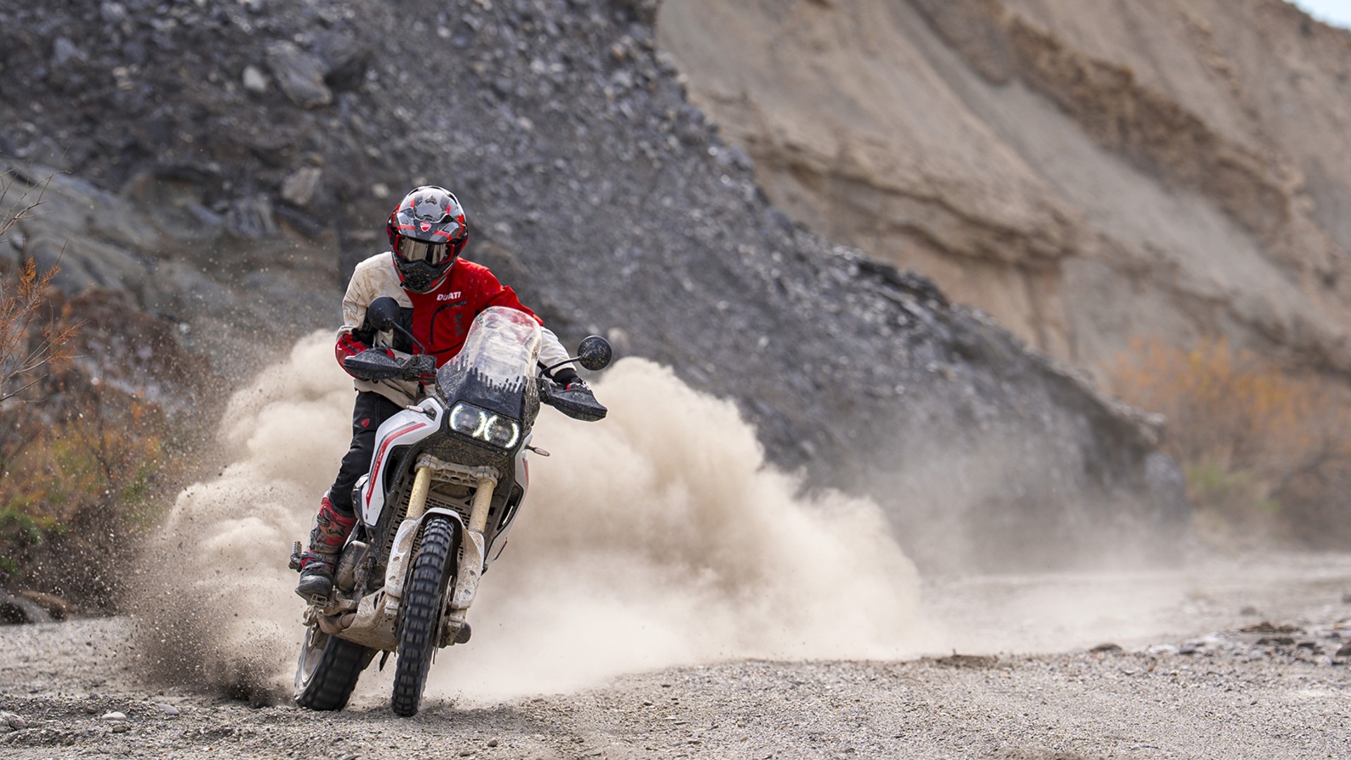 2026 Ducati Desert X V2 m2