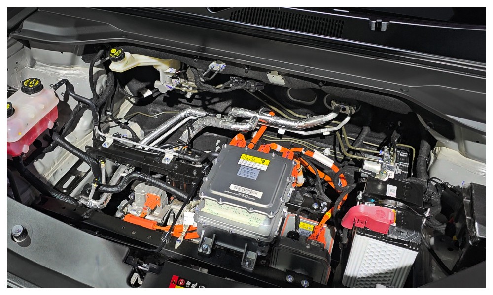 MG Hector Tomahawk EV Perfomence