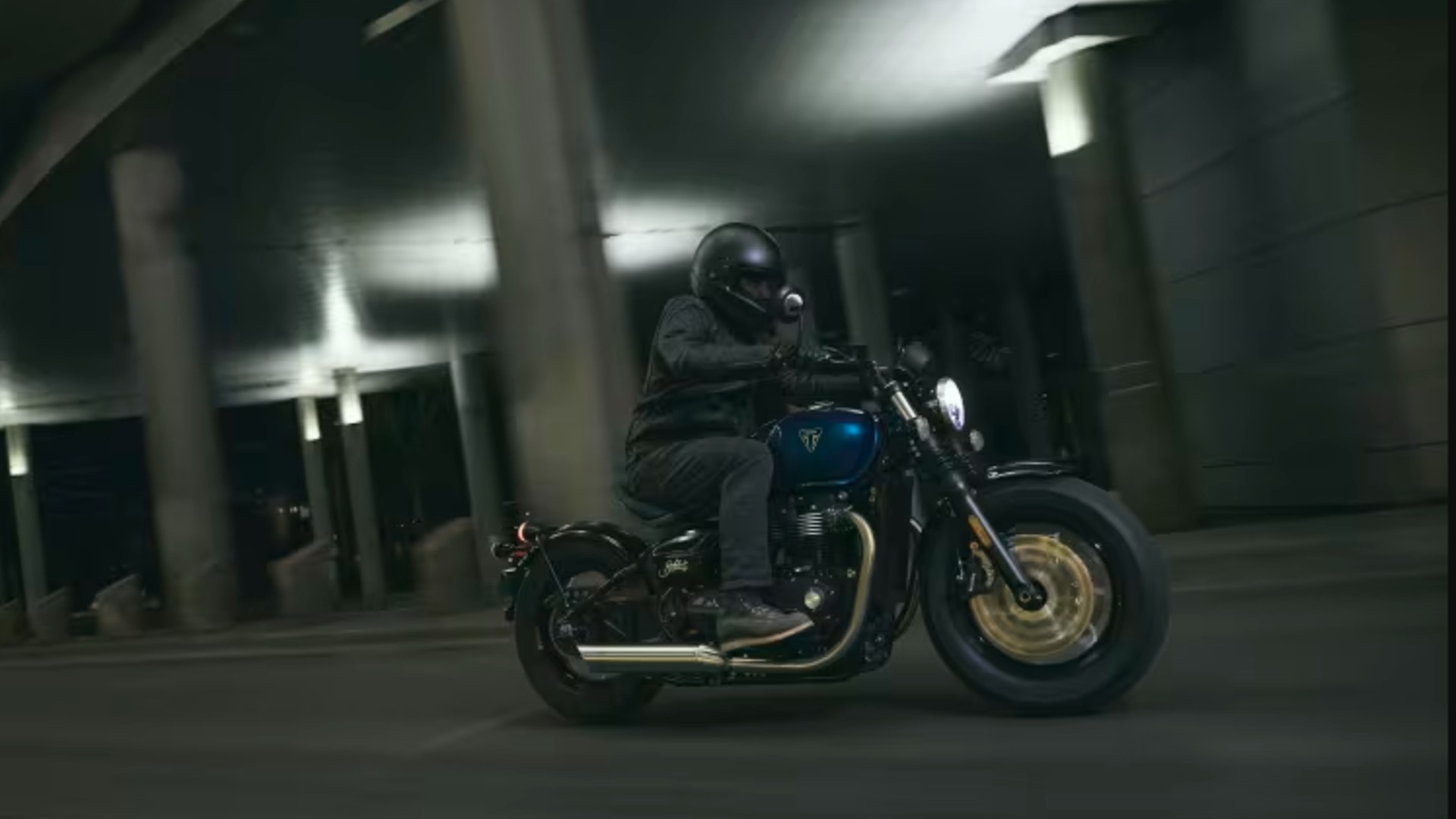2026 Triumph Bonneville Bobber m1