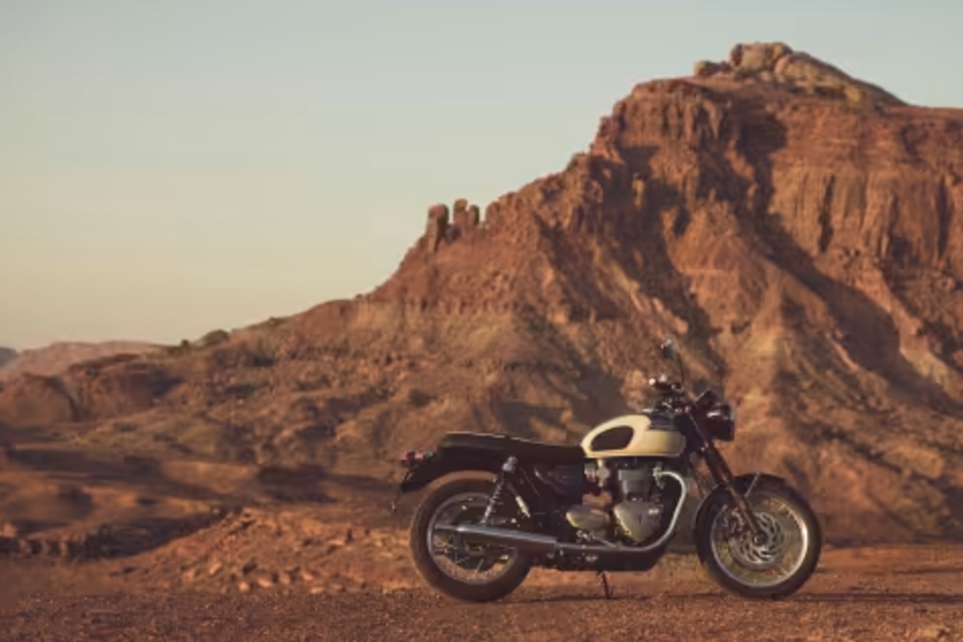 2026 Triumph Bonneville T120 m4