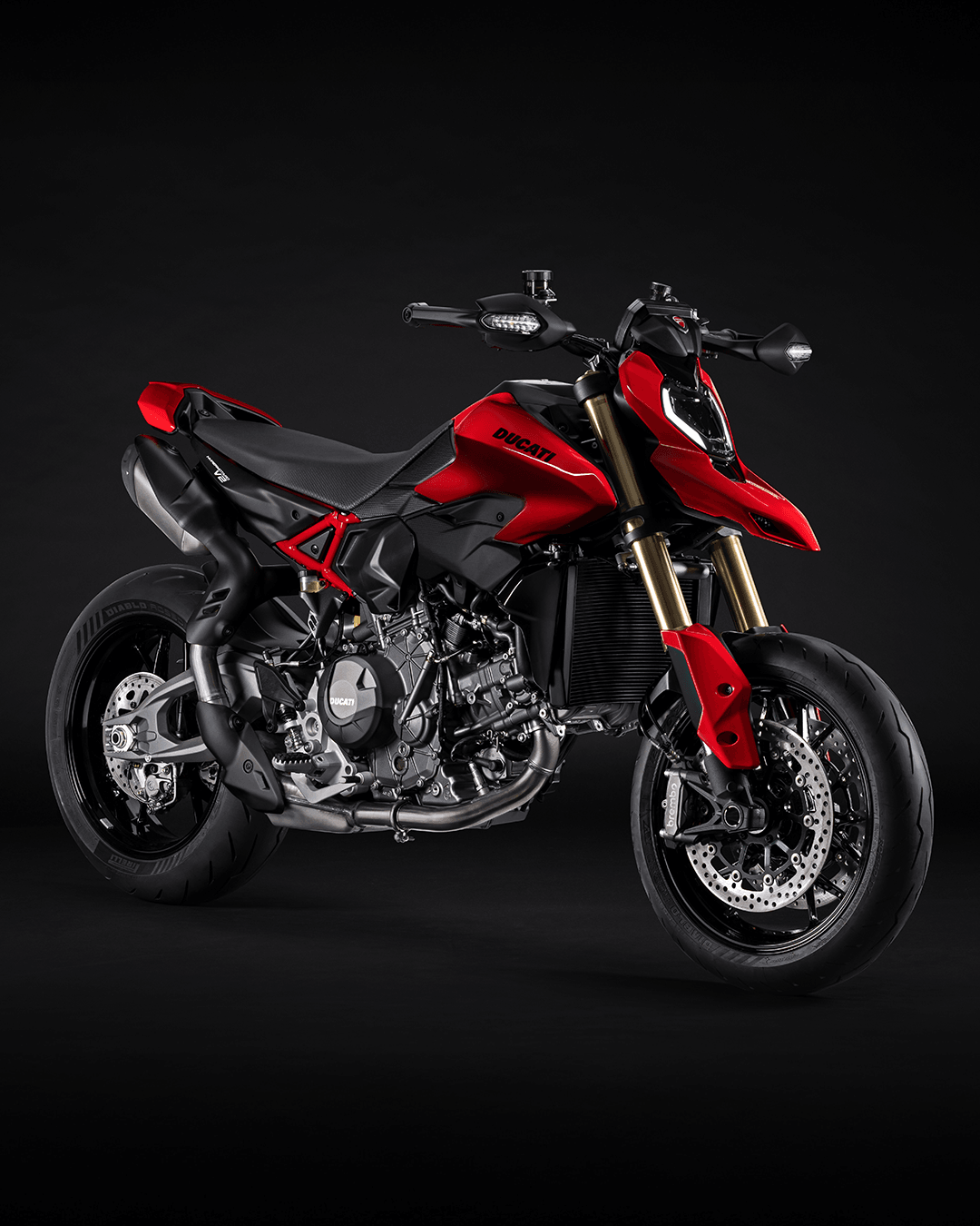 2027 Ducati Hypermotard V2 m1