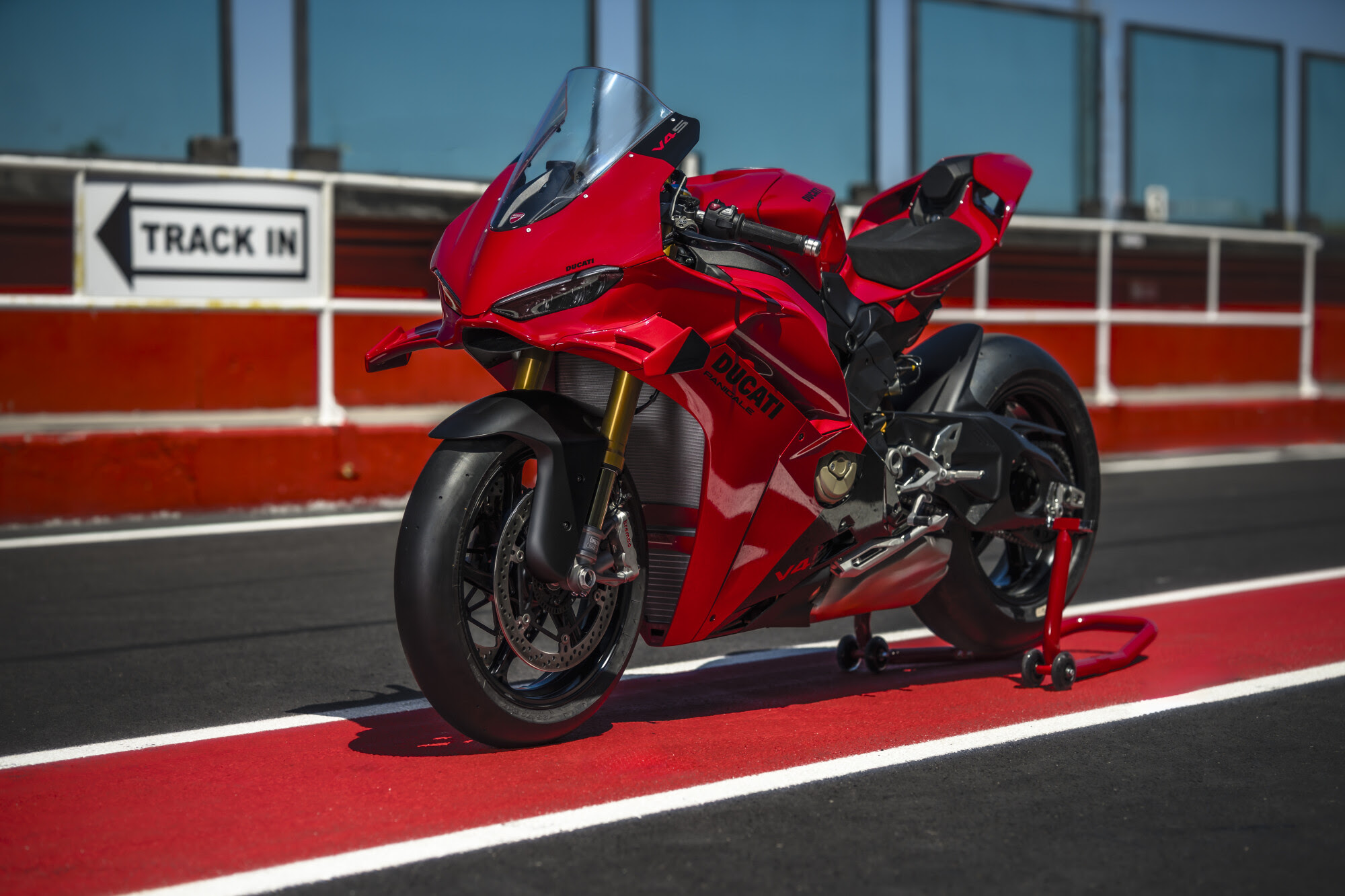 2027 Ducati Panigale V4 m6
