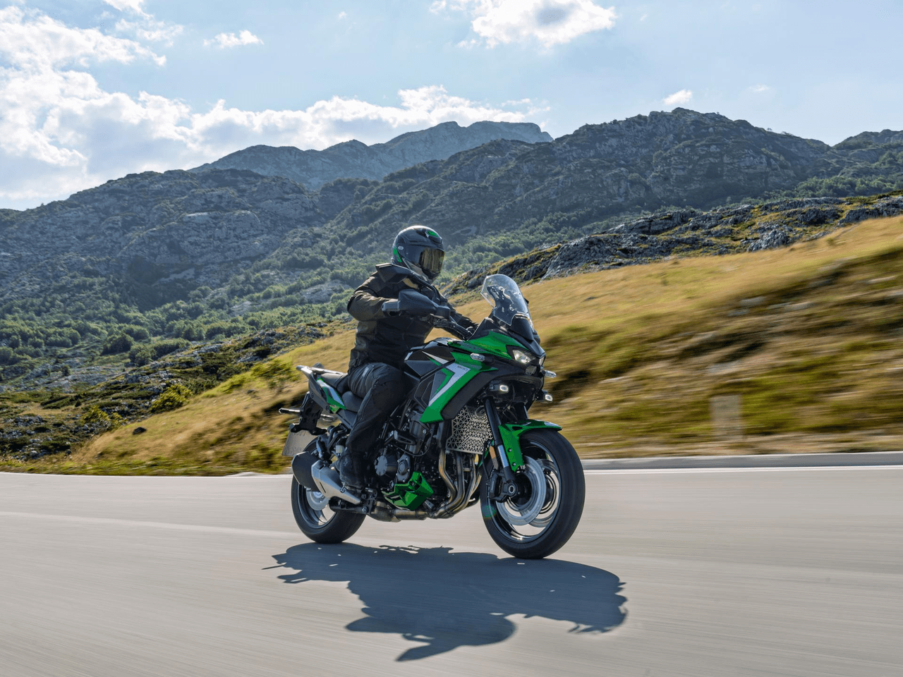 2027 Kawasaki Versys 900 Based On Z900 Revealed