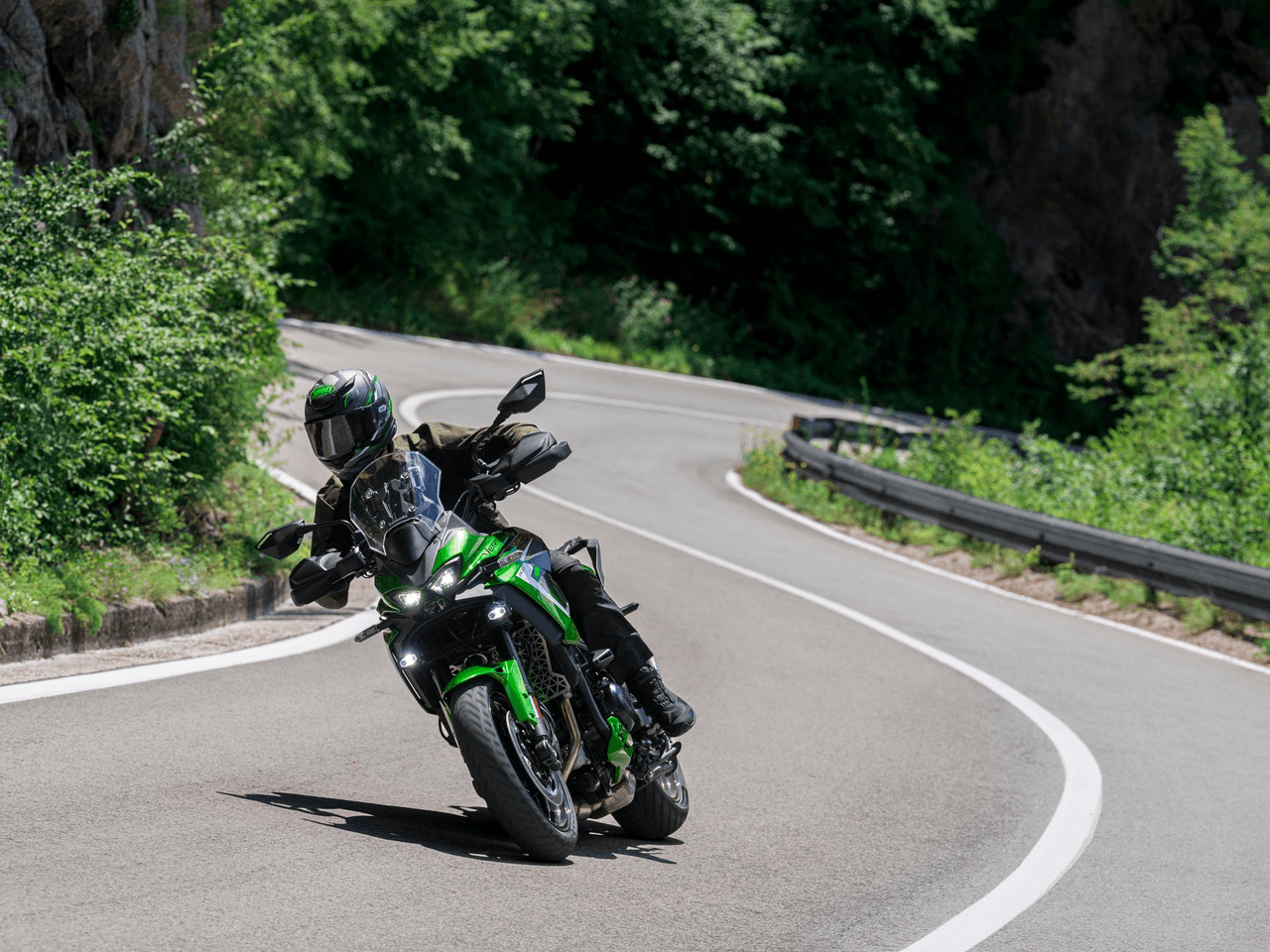 2027 Kawasaki Versys 900 m5