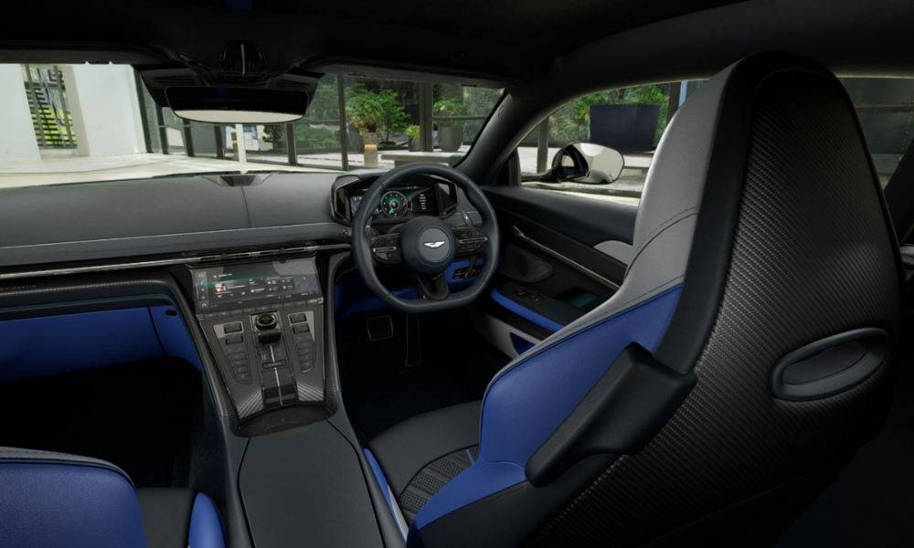 Aston Martin DB 12 S 1