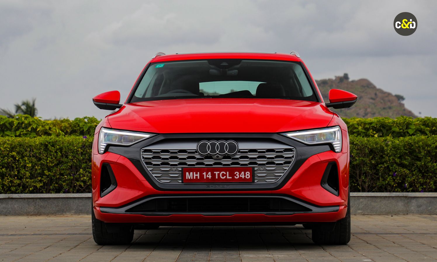 Audi etron Soneria Red Q8 12