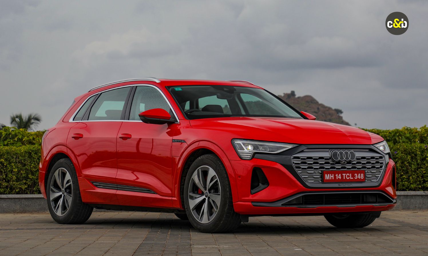 Audi etron Soneria Red Q8 13