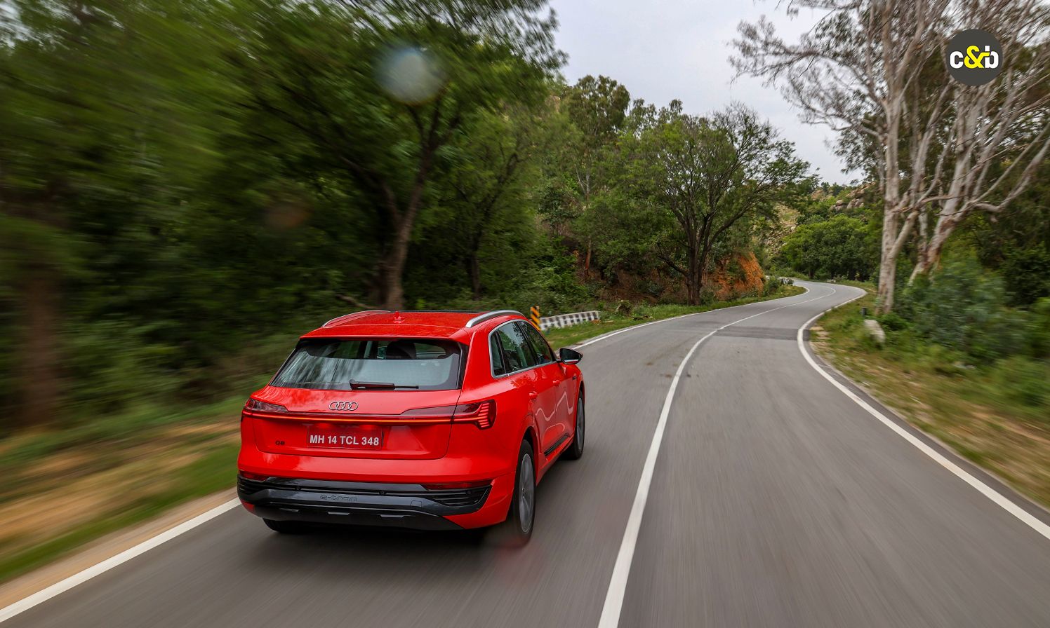 Audi etron Soneria Red Q8 15