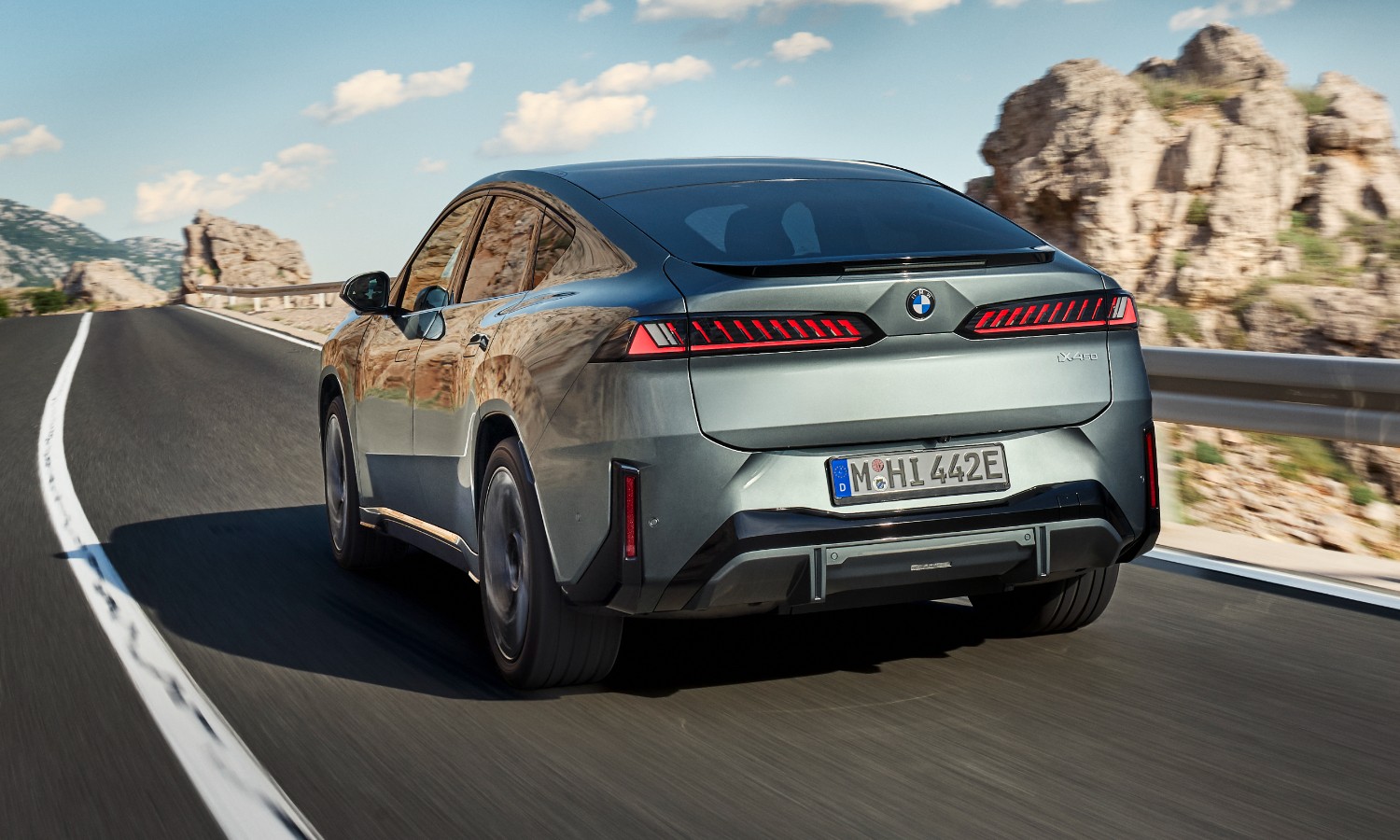 BMW i X4 2