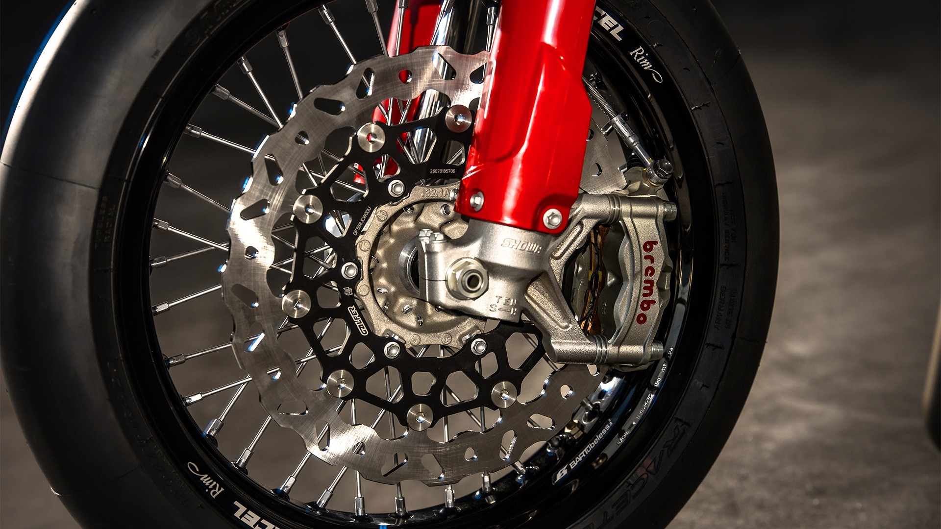Ducati Desmo450 SM prototype m4