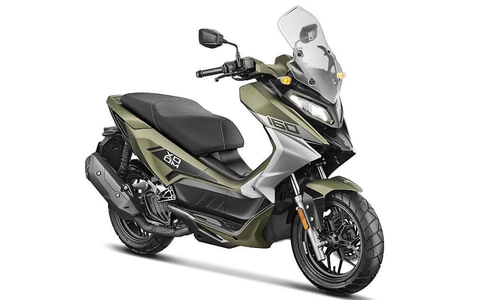 Hero Xoom 160 scooter carandbike edited 1