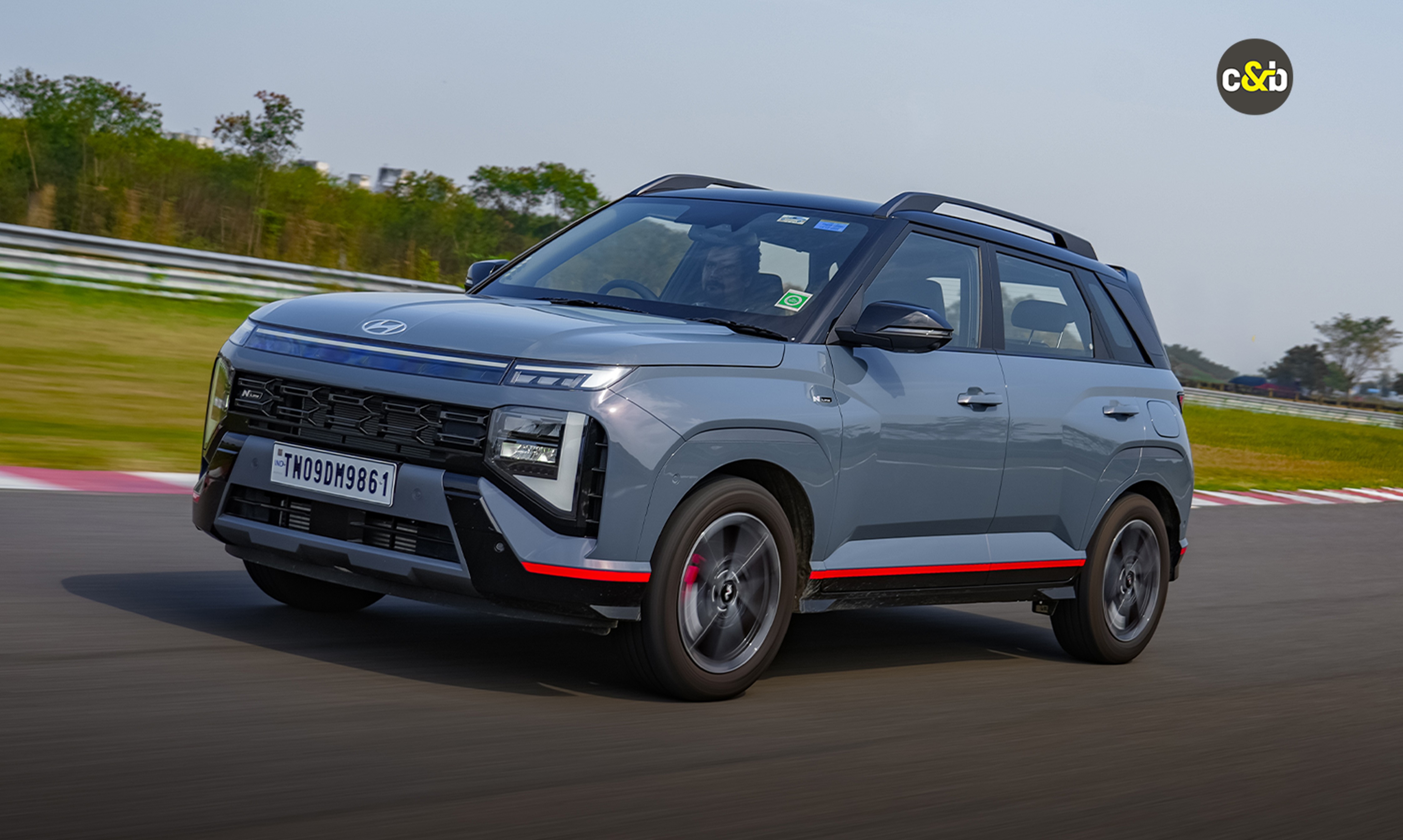 Hyundai Venue Jury round