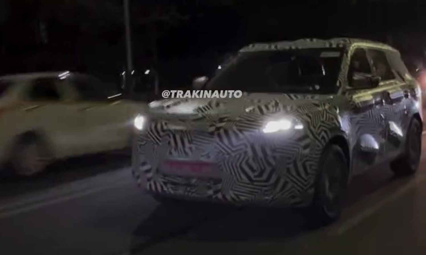 JSW’s Creta Electric Rival Spotted: Chery Jaecoo J5 Undergoes Testing In Pune