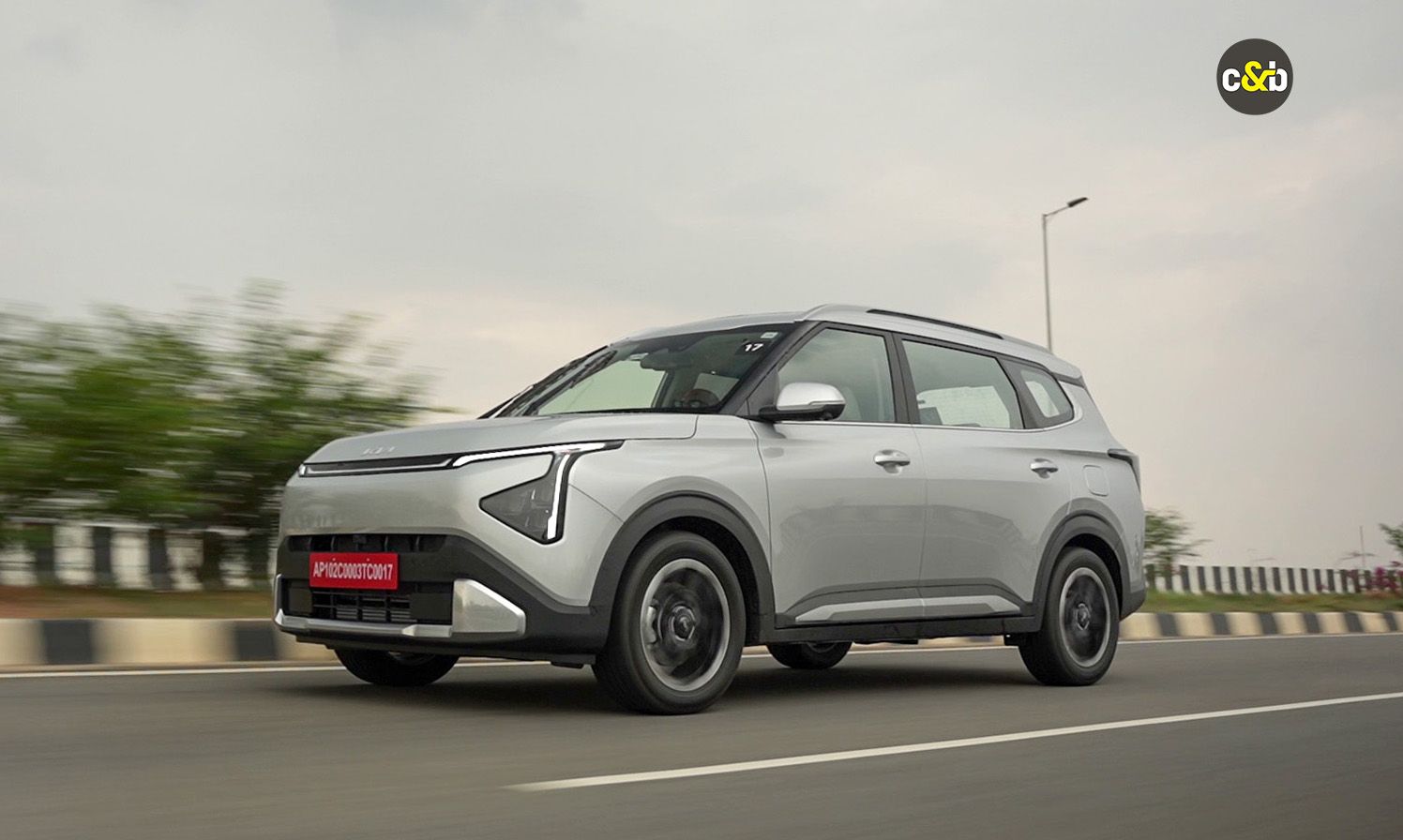 Kia Carens Clavis 2