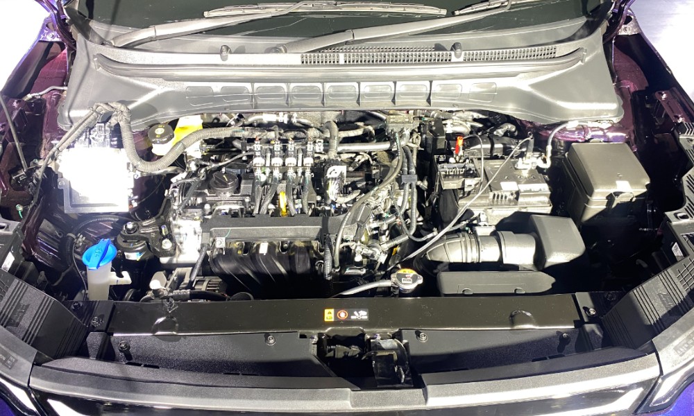 Kia Carens Clavis CNG 1