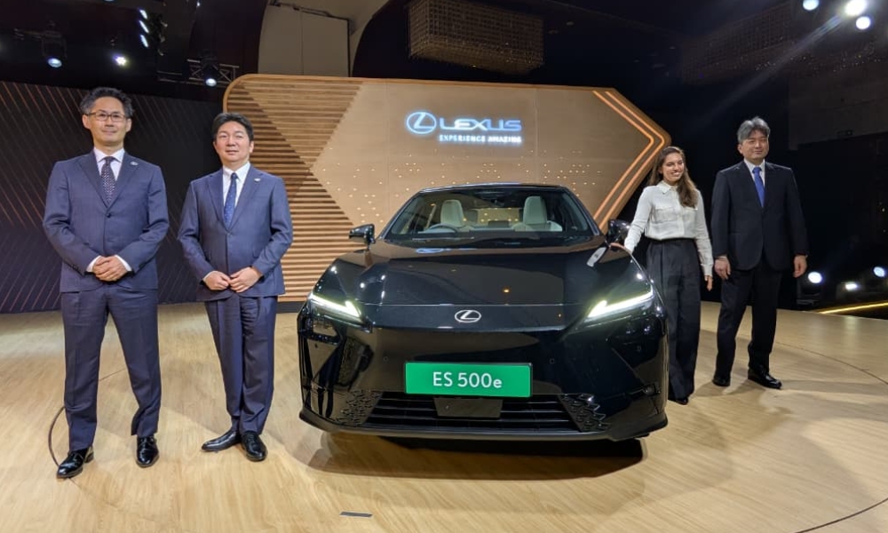 All-New Lexus ES Launched In India at Rs 89.99 Lakh; Gets All-Electric Powertrain For First Time