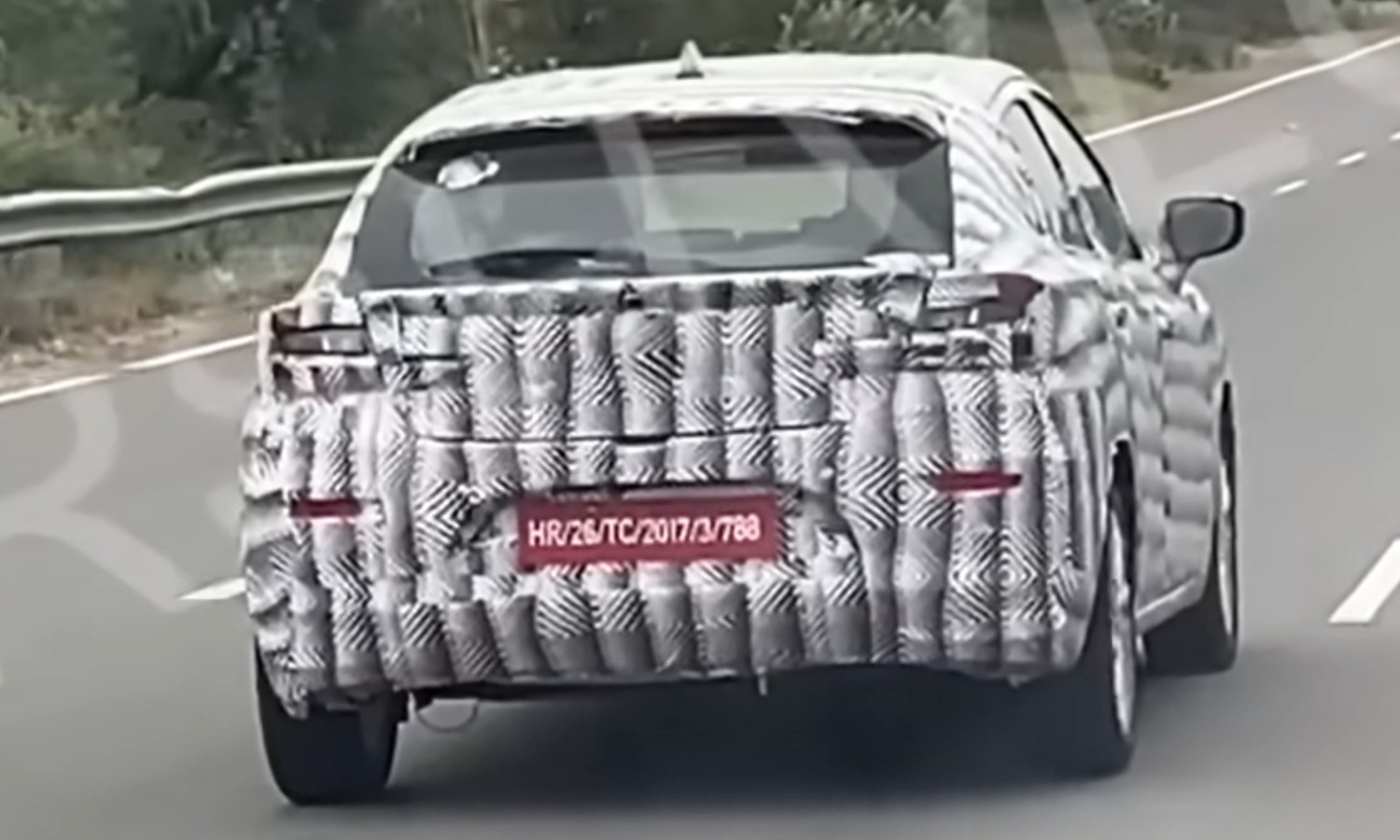 Maruti Baleno facelift spied 1