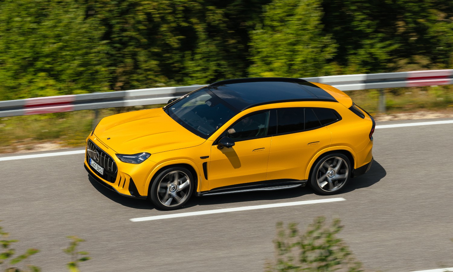 Mercedes AMG GT SUV 4