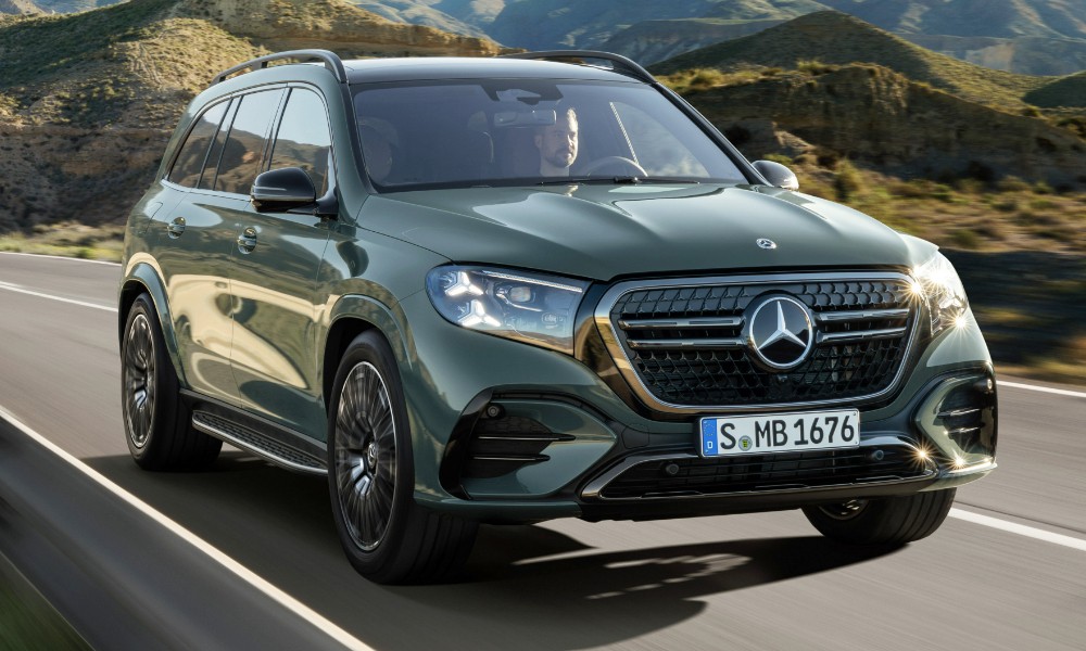 New Mercedes Benz GLS SUV 2