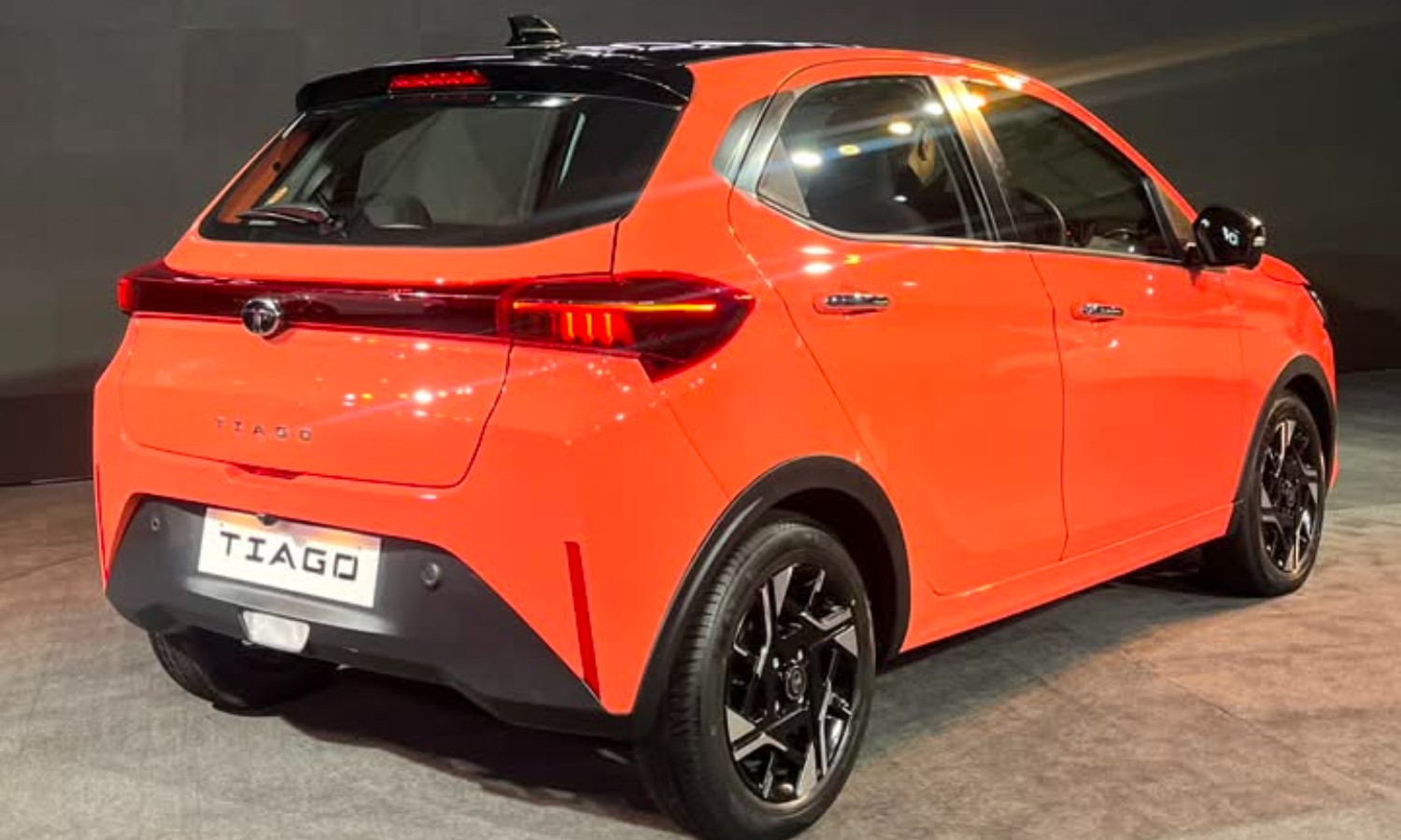 New Tata Tiago 1