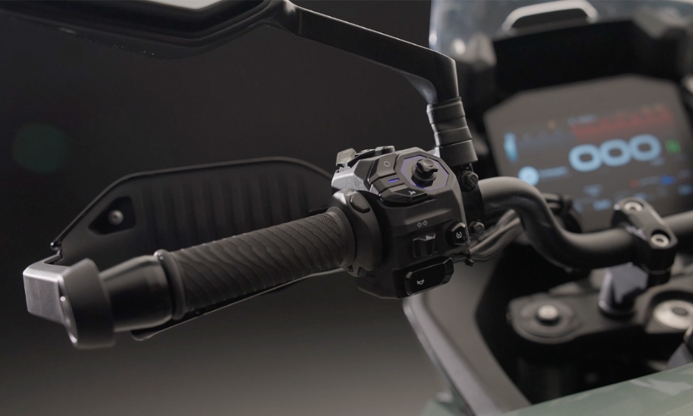 Norton Atlas adventure motorcycle details india carandbike 2