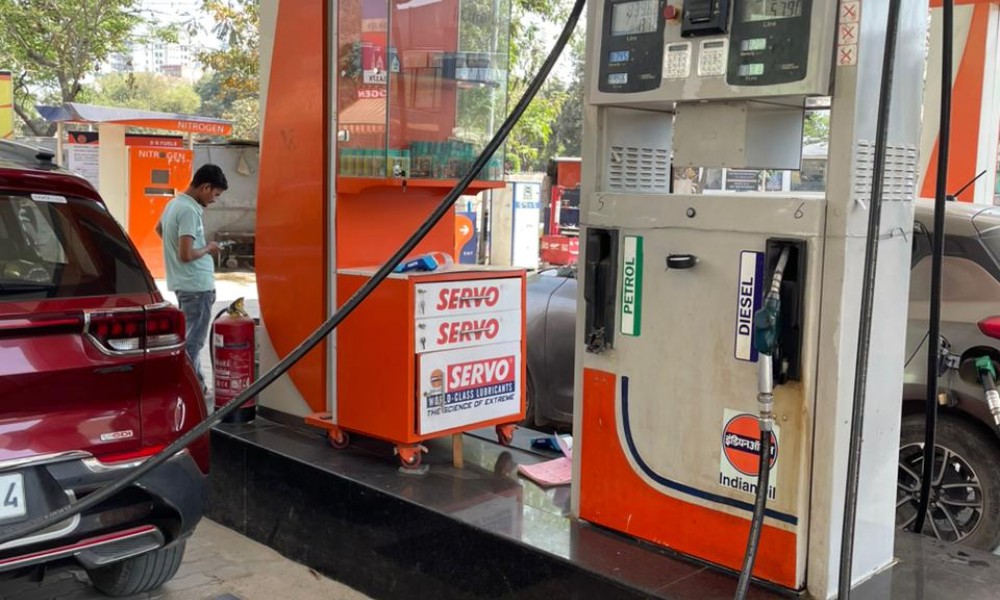 Premium Petrol Gets Costlier By Rs. 2 Per Litre, Regular Petrol Price Unchanged