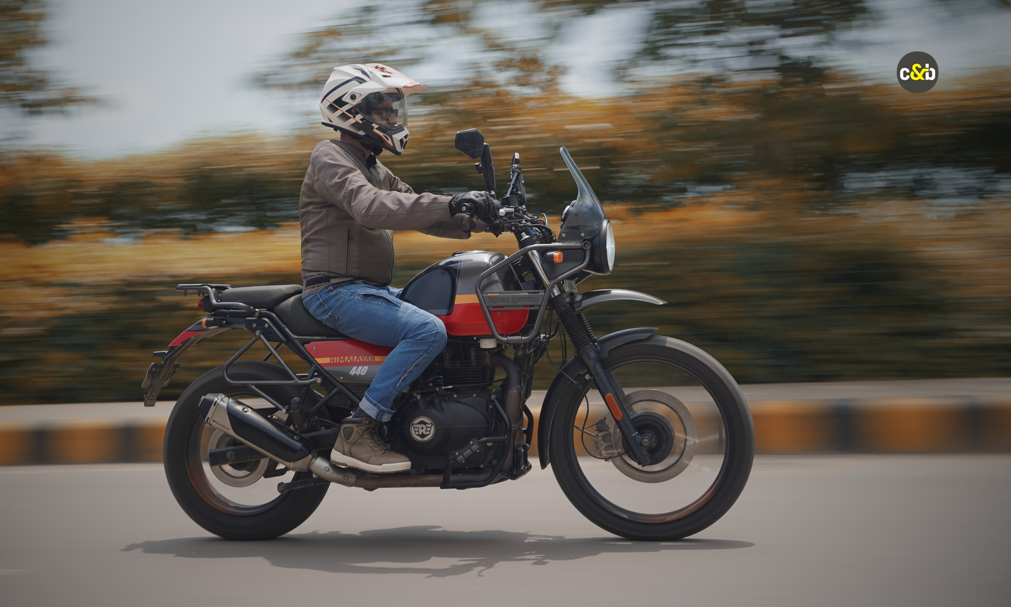 Royal Enfield Custom Himalayan 440 m23 jpg