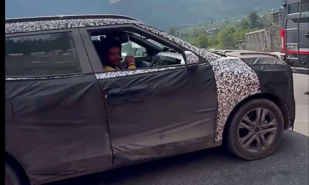 Second Gen Kia Sonet spied 2